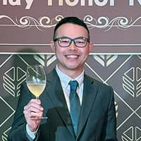 neil / Neil - 勇於嘗試,挑戰金融業務的全新可能! | 國泰世華銀行人才招募"