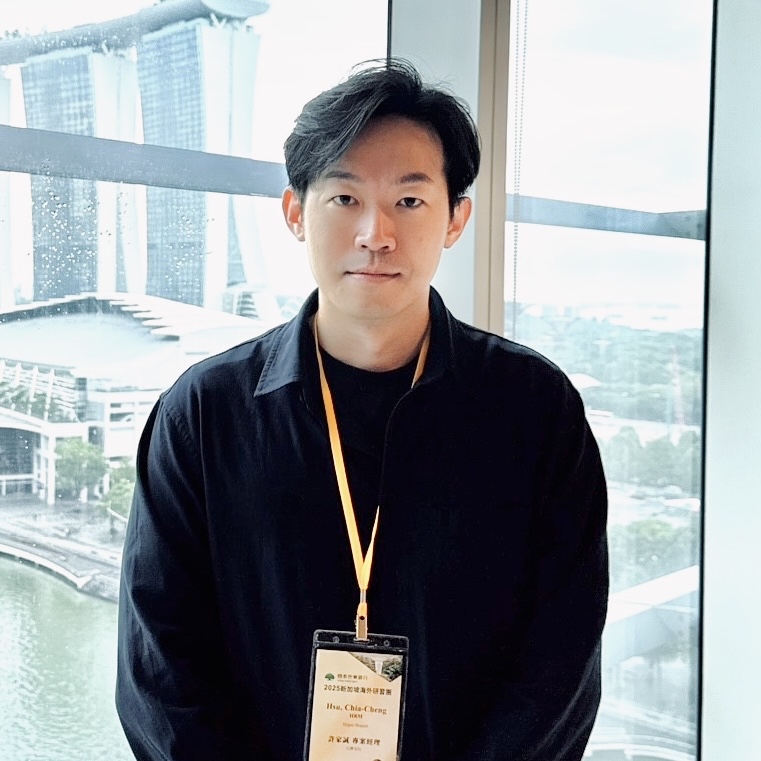 adam / Adam - 國泰世華銀行理專:專業與理想的起點 | 國泰世華銀行人才招募"